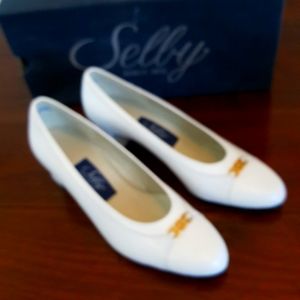 Selby low heeled shoes